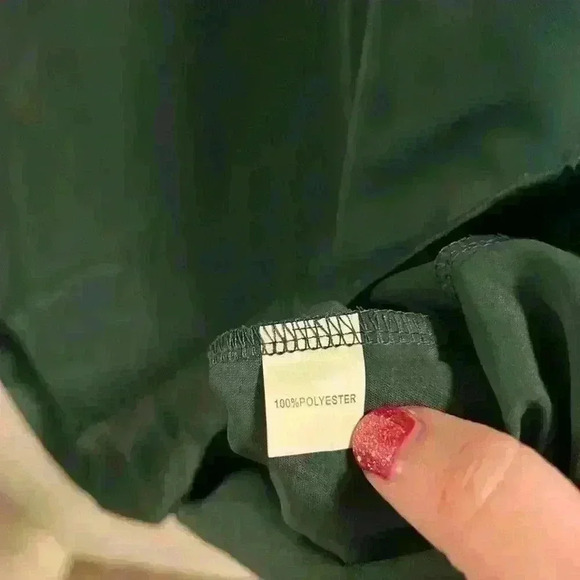 Hunter green  textured sleeved top sz L - Picture 4 of 5